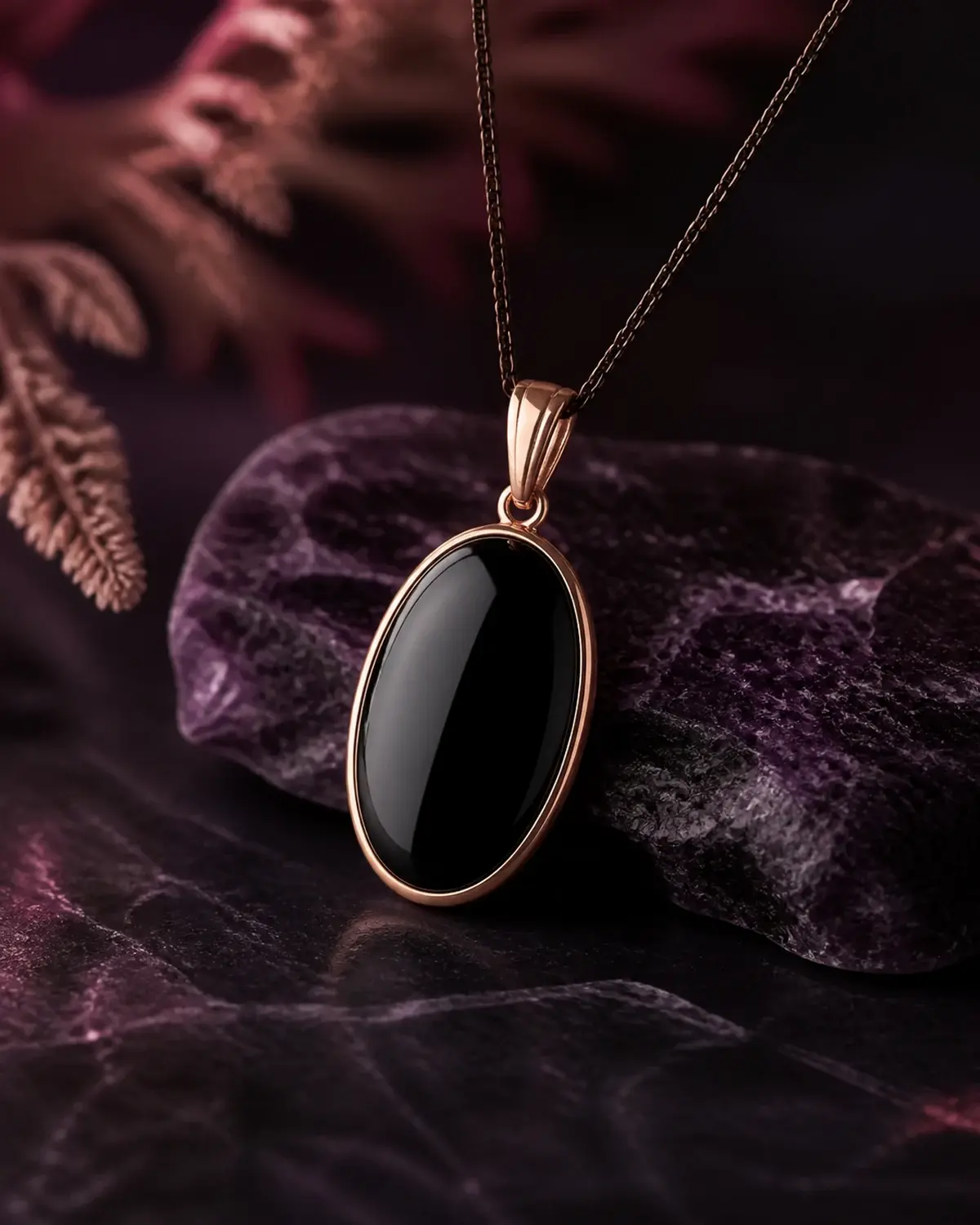 Onyx-Style Pendant, alternate view