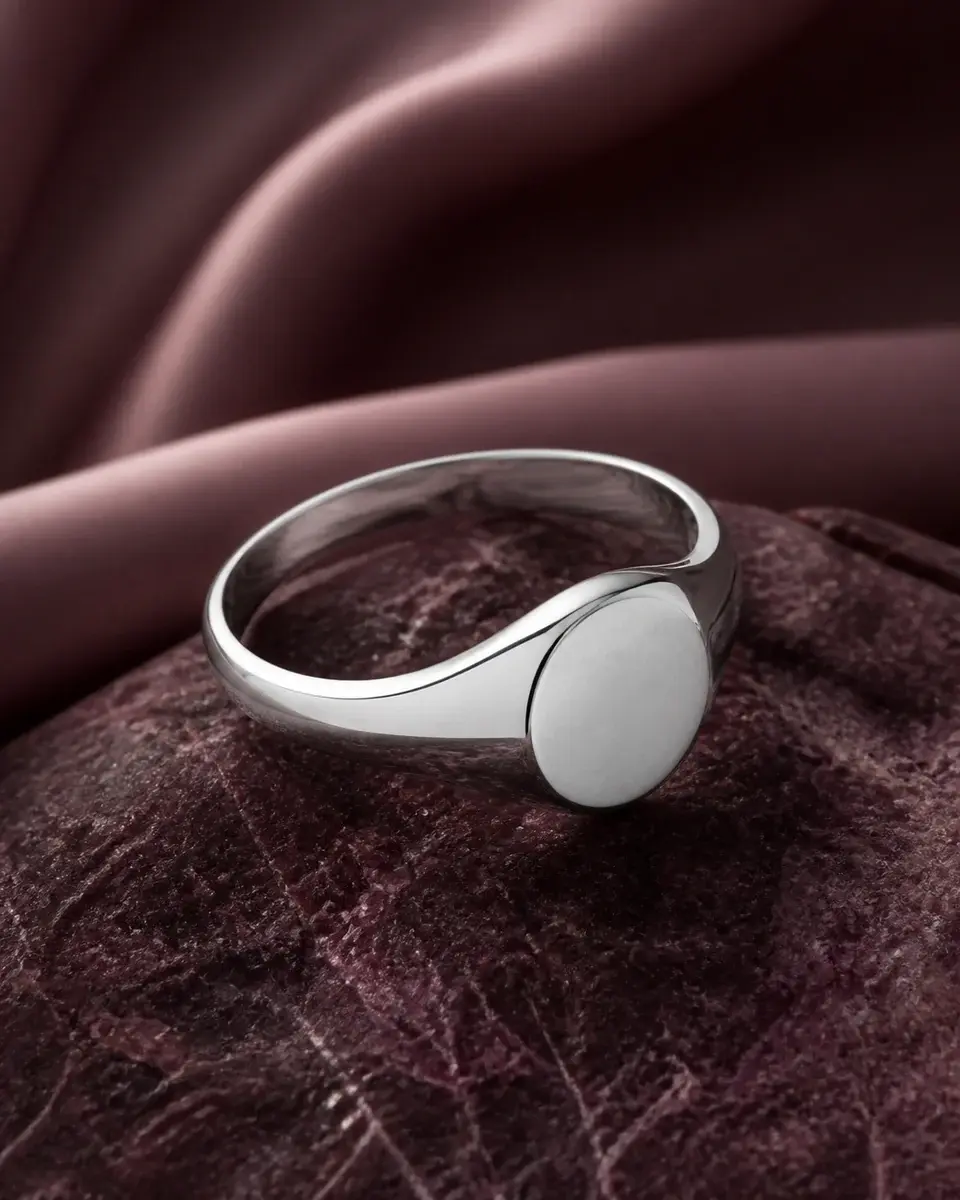 Minimal Signet Ring