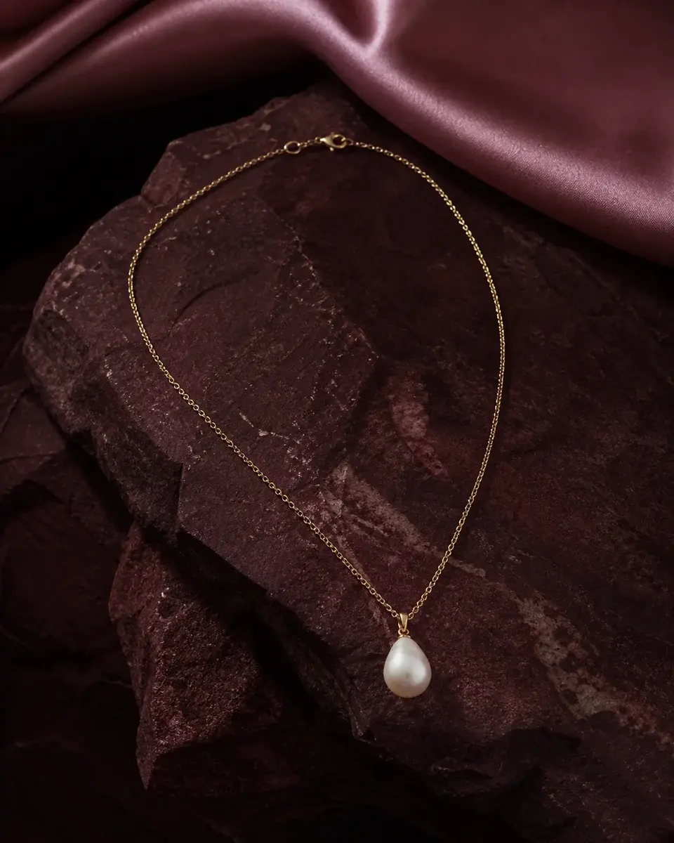 Pearl Pendant Necklace